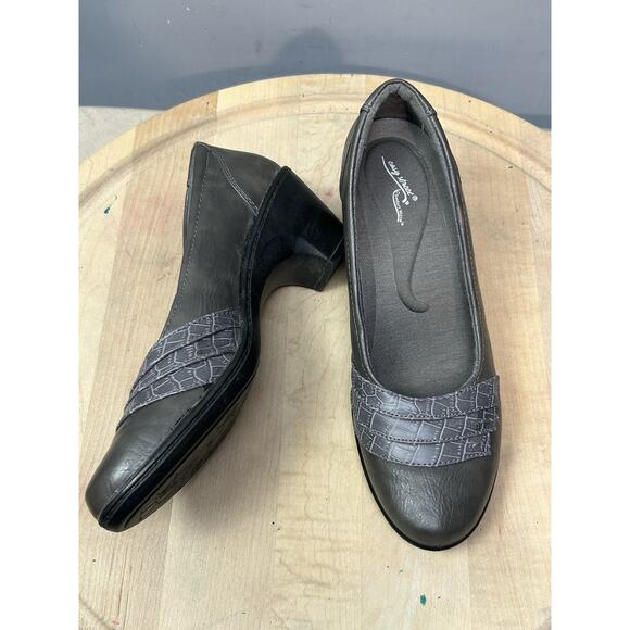 Easy Street Fiona Classic Pump Womens 8.5 Gray Croc Comfort Heel - Picture 1 of 10